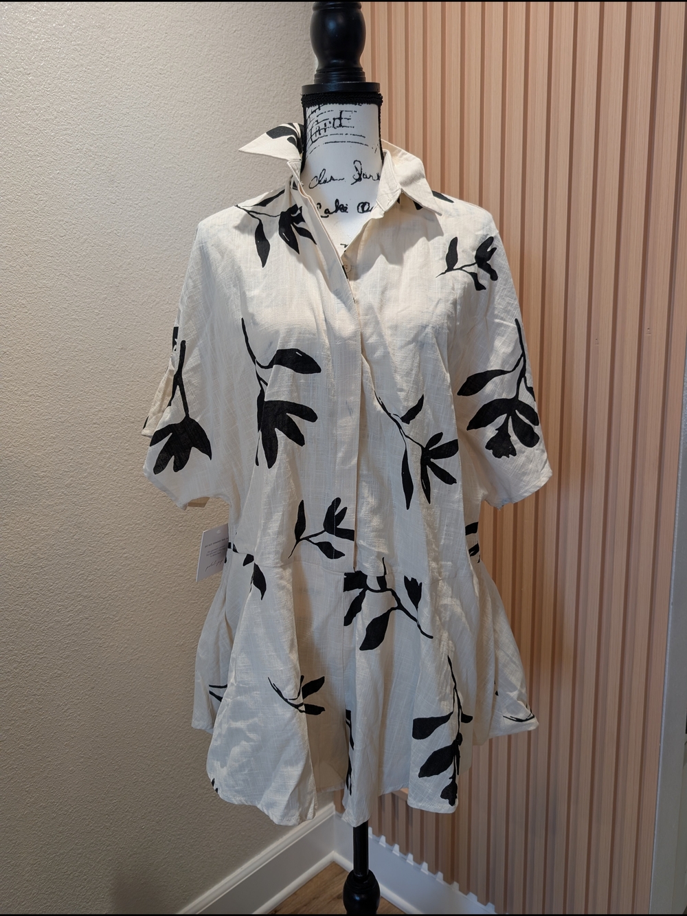 NWT Petal & Pup Ravenna Romper Cream Black Floral Medium